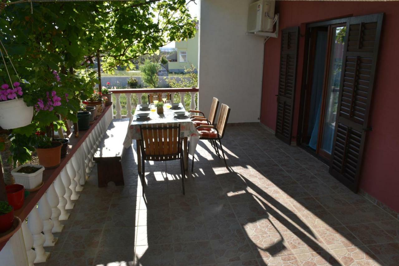 Mauro Apartment Razanac Exterior photo